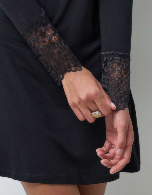 Miss Selfridge robe courte à col montant et finitions en dentelle, 2 de 5
