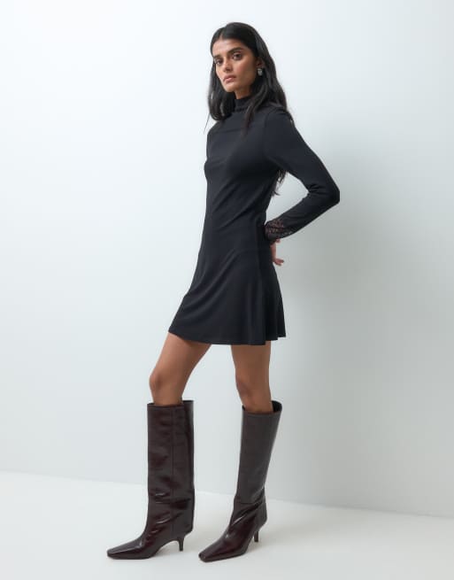 Miss Selfridge robe courte à col montant et finitions en dentelle, 3 de 5