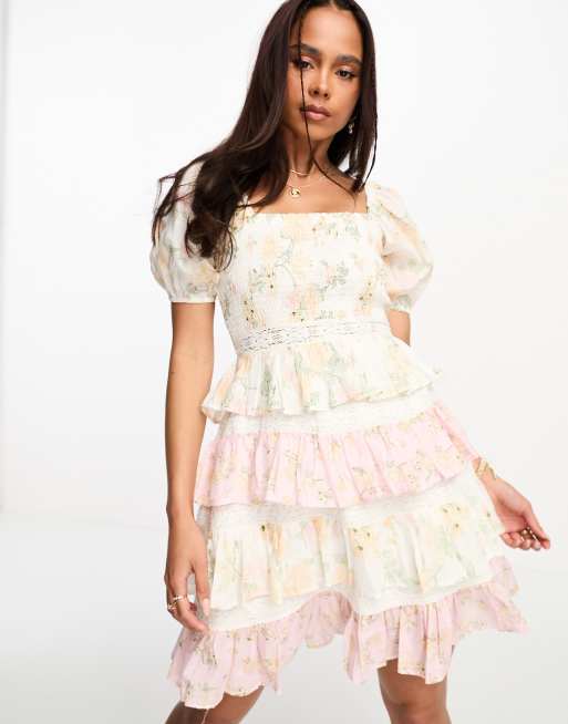 Miss Selfridge - Robe courte à imprimé varié avec volants et empiècement en dentelle, 3 de 4
