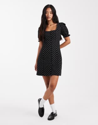 Miss Selfridge - Robe courte à manches bouffantes et pois-Noir