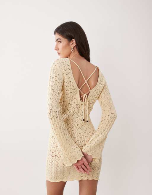 Miss Selfridge - Robe courte à manches longues avec taille en maille au crochet - Beurre, 4 de 4