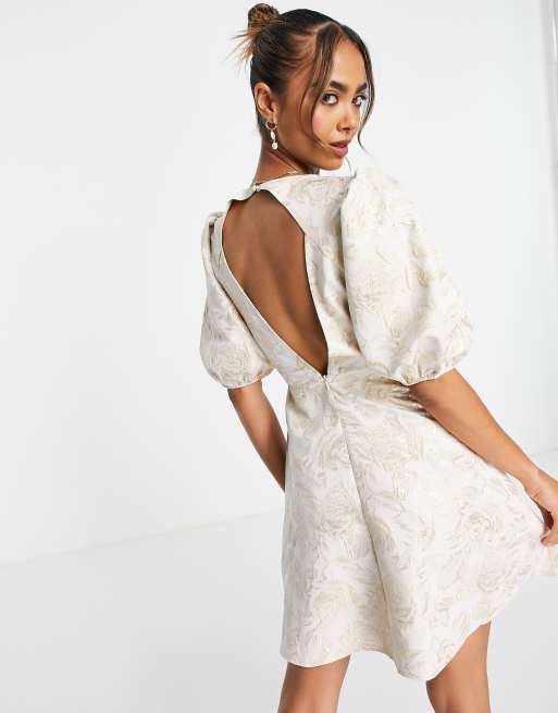 Miss Selfridge - Robe courte en jacquard à manches bouffantes - Doré, 3 de 4