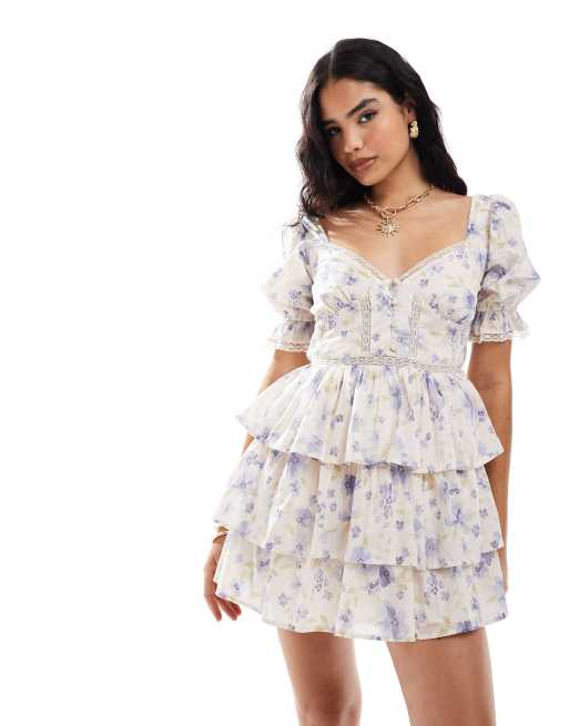 Miss Selfridge - Robe courte étagée en coton à fleurs - Rose