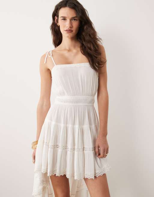 Miss Selfridge - Robe longue à ourlet asymétrique et bordure en dentelle, 4 de 4