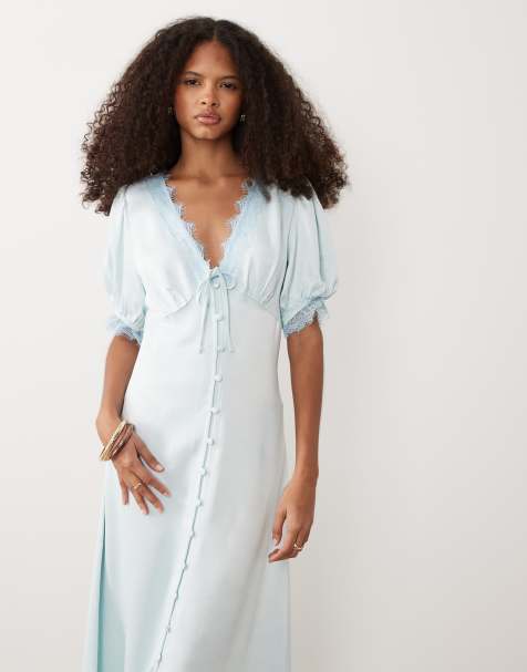 Miss Selfridge - Robe longue boutonnée en satin bordée de dentelle - Bleu - view 1