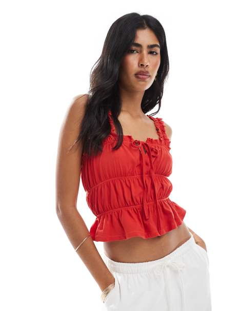 Miss Selfridge – Röd, smockad topp med knytning framtill - view 1