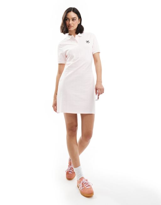 Miss Selfridge – Rosa miniklänning i tennisdesign med pikékrage