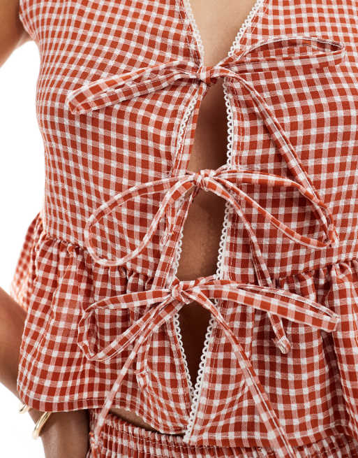 Miss Selfridge – Rostfärgad, ärmlös topp med knytning framtill, 2 av 4
