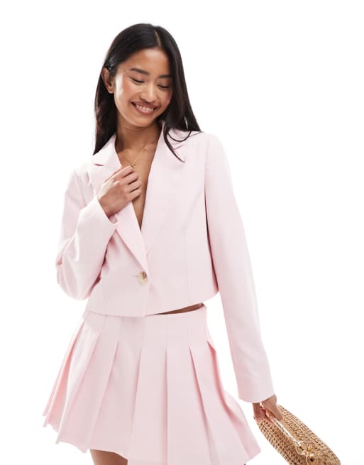 Miss Selfridge – Różowa krótka kurtka z jednym guzikiem