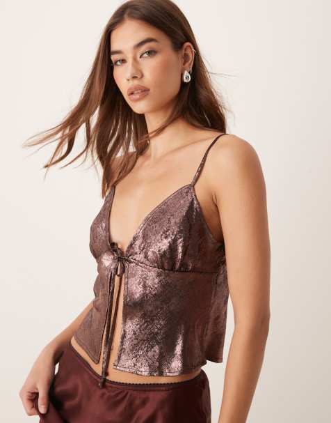 Miss Selfridge – Różowy satynowy top na ramiączkach - view 1
