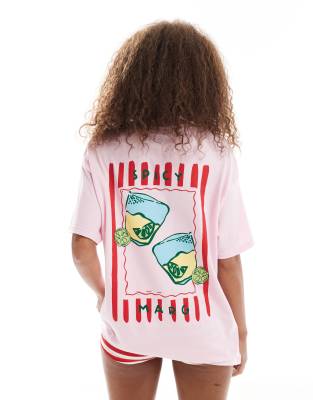 Miss Selfridge – Różowy T-shirt oversize z grafiką z napisem Spicy Marg - view 1
