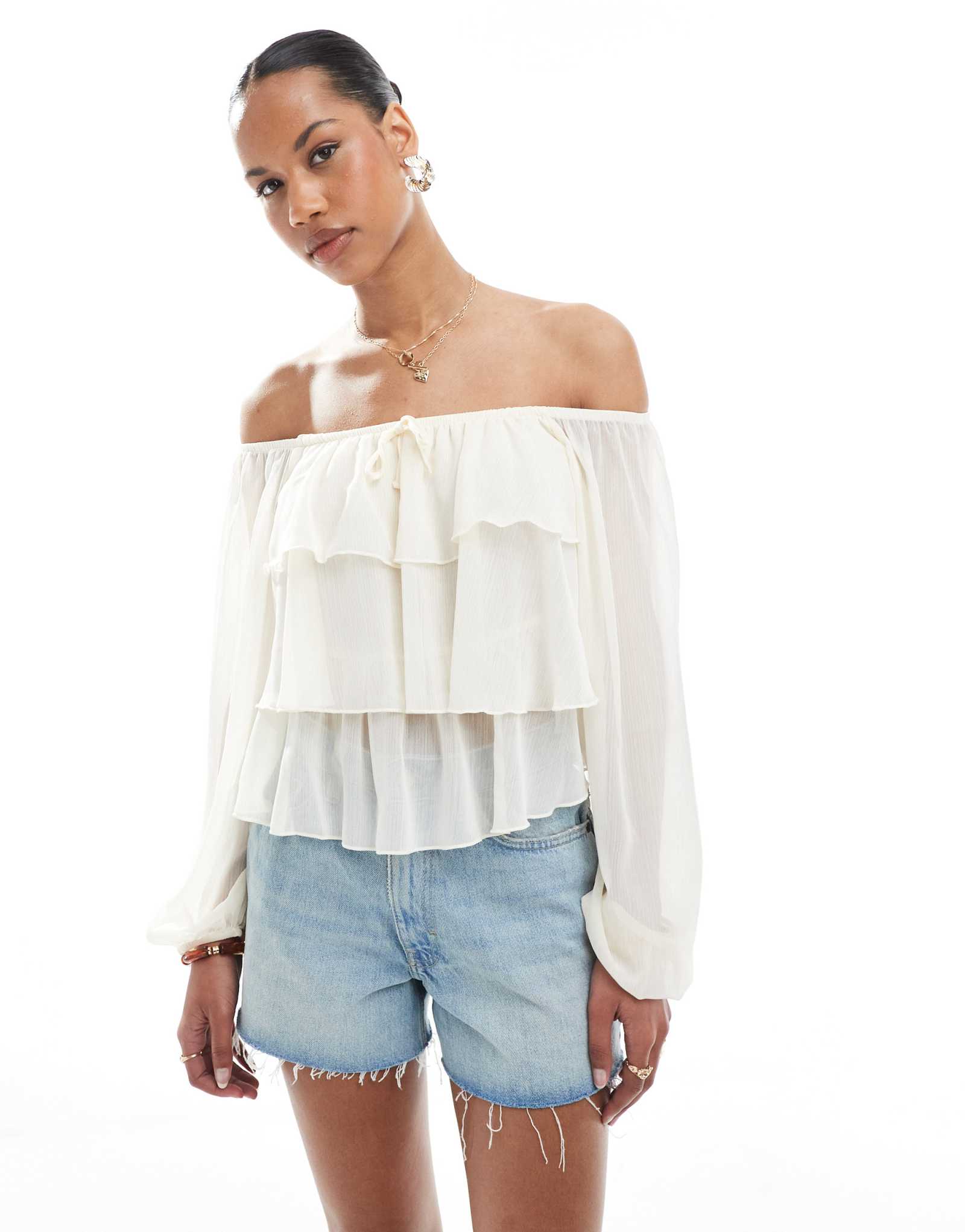 Блузка мисс Селфридж с оборками на плечах цвета пахты