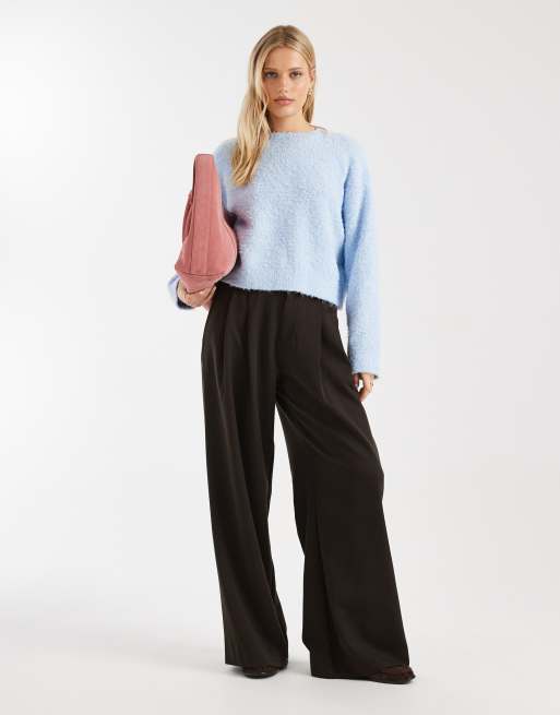Miss Selfridge - Ruimvallende bouclé trui in lichtblauw, 2 van 4