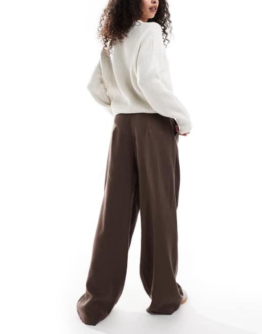 Miss Selfridge - Ruimvallende dad broek met halfhoge taille in bruin, 5 van 5