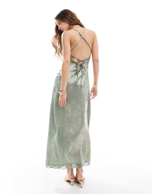 Miss Selfridge - Satijnen maxi jurk met dunne bandjes in groen metallic, 3 van 4