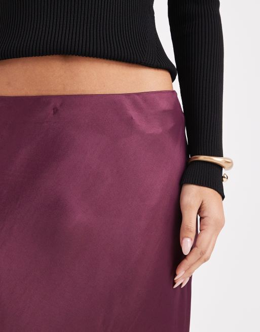 Miss Selfridge - Satijnen midirok met zakdoekzoom in vijg, 2 van 5