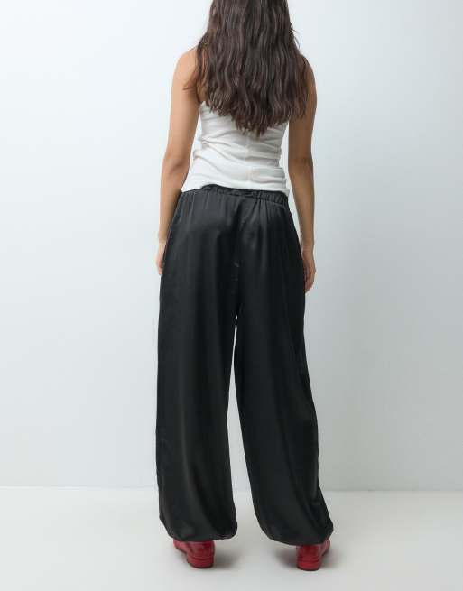 Miss Selfridge satin balloon pant in black, 5 of 5