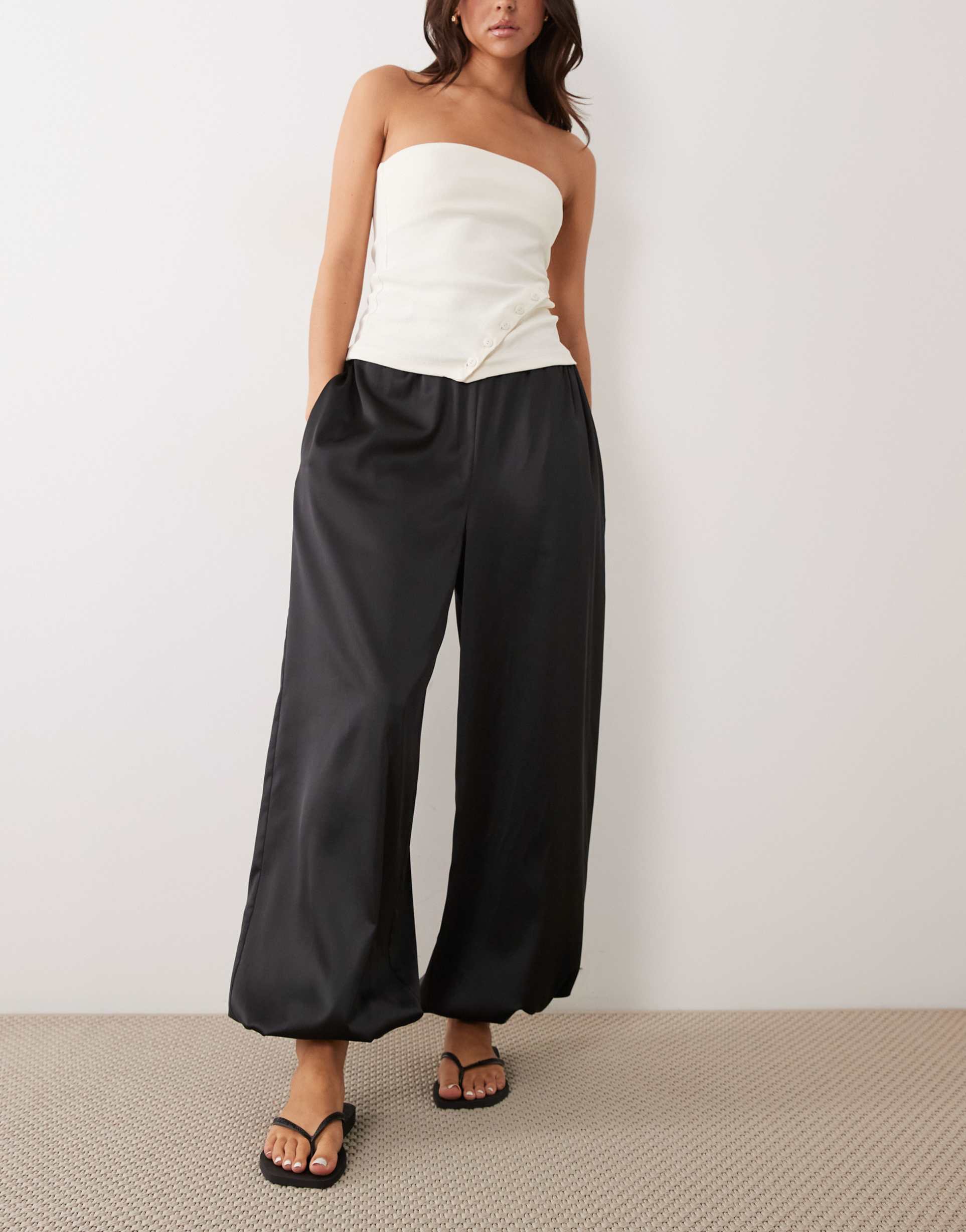 miss selfridge satin balloon pants in black