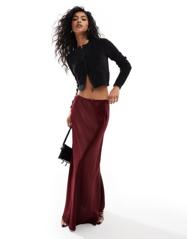 miss selfridge burgundy dress satin bias cut maxi skirt in saleprice 2: Length:32 क say कomfort Ideal for both casual