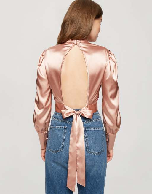 Overvind Velkommen Mod Miss Selfridge satin cropped open back blouse in rose | ASOS