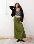 [Miss Selfridge] Miss Selfridge satin maxi skirt in olive-Green 16 GREEN