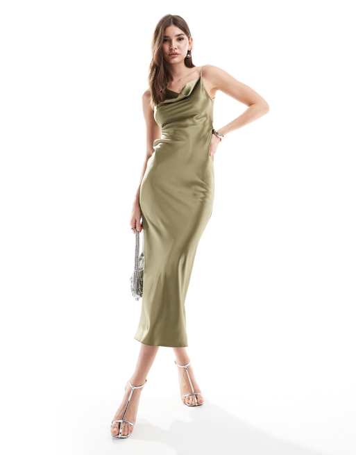 Miss Selfridge – Satin-Maxikleid in Khaki mit asymmetrischem Wasserfallausschnitt