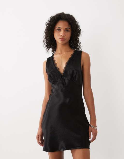 Miss Selfridge satin tea-kjole med blondekant, ærmeløs, mini, sort, 2 af 4