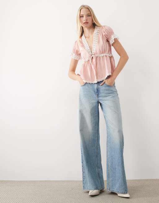 Miss Selfridge Satin- und Spitzentop mit Bindeband vorn in Pink, 3 von 4
