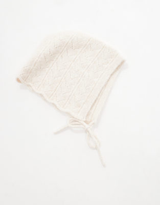 Miss Selfridge Scallop Detail Pointelle Bonnet In White