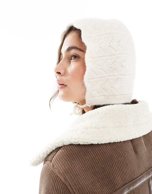 Miss Selfridge scallop detail pointelle bonnet in cream, 3 of 3