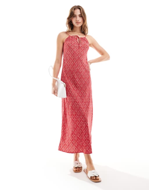 Miss Selfridge - Schuingesneden slipdress met gestrikte voorkant en paisley- en stippenprint in rood