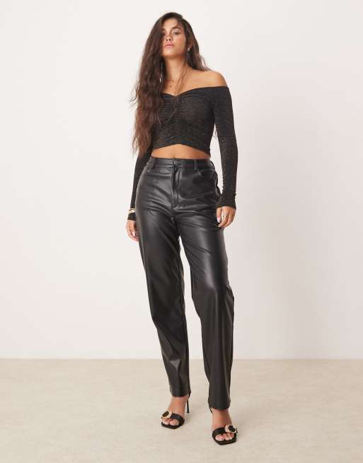 Miss Selfridge – Schulterfreies, langärmliges Oberteil mit Goldglitter-Design und Raffung, 3 von 4