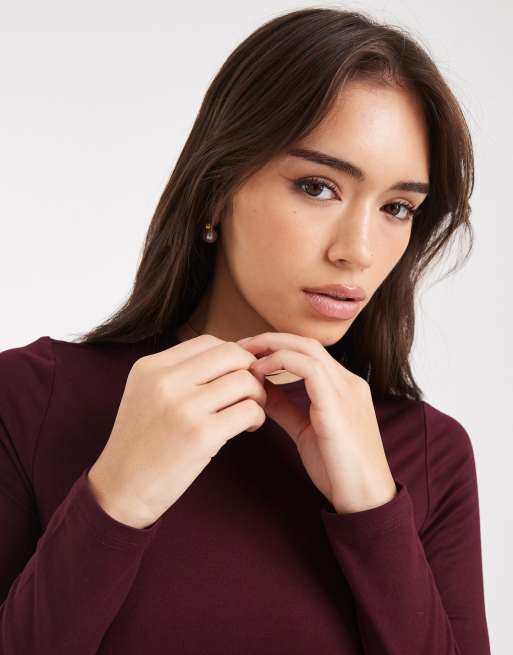 Miss Selfridge sculpted long sleeve tee in plum, 3 of 4