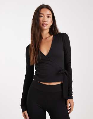 Miss Selfridge Sculpted Wrap Top In Black