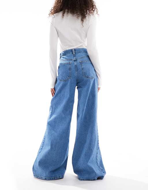 Miss Selfridge seam detail flare jeans in mid wash, 3 of 5