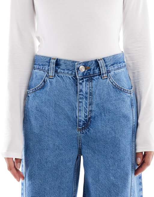 Miss Selfridge seam detail flare jeans in mid wash, 4 of 5