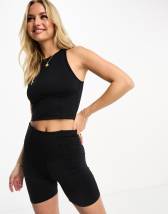 Daisy Street Plus washed black crop t-shirt with contrast stitch