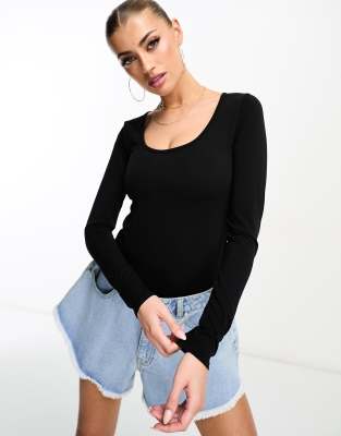 Miss Selfridge seamless scoop neck long sleeve body in black