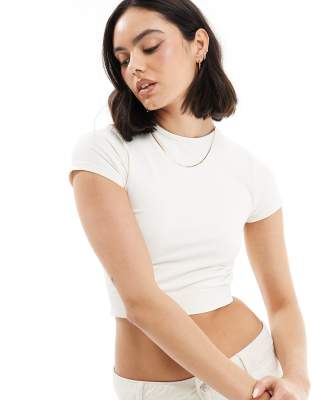 miss selfridge seamless short sleeve t-shirt in cream