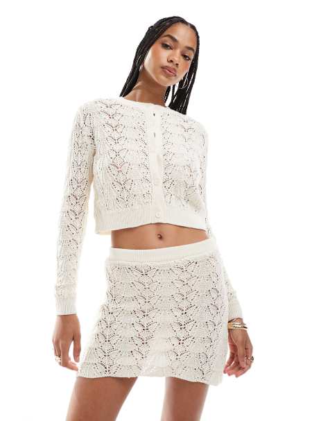 Miss Selfridge – Set in Creme mit Voile mit Häkel-Strickdesign, Kombiteil - view 1