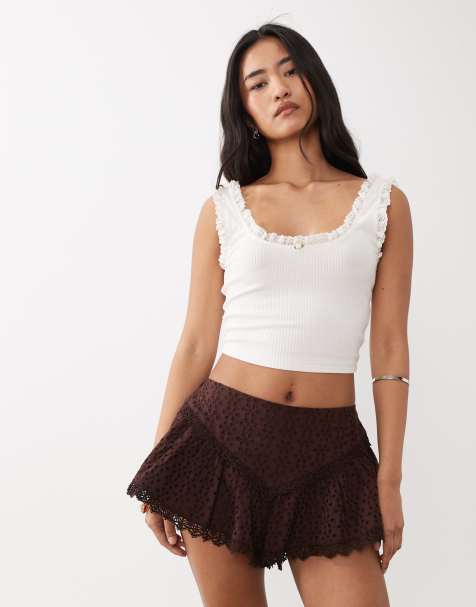 Miss Selfridge - Short met broderie in chocoladebruin - view 1