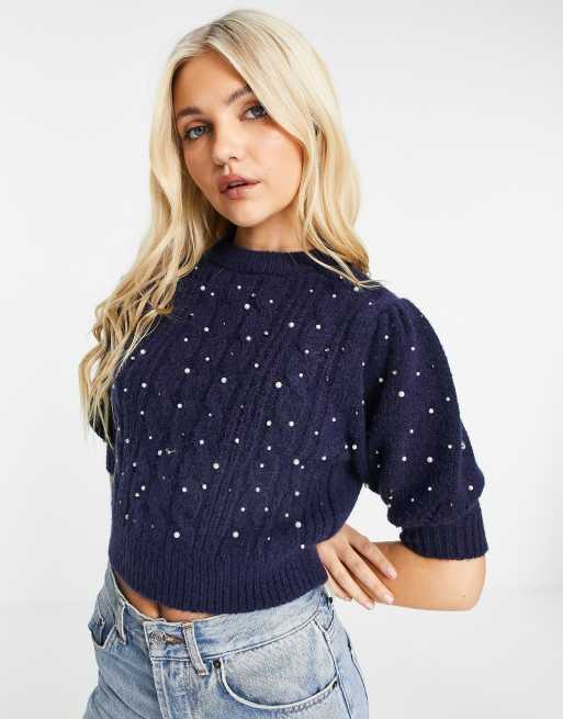 Jumper with clearance pearls on sleeves