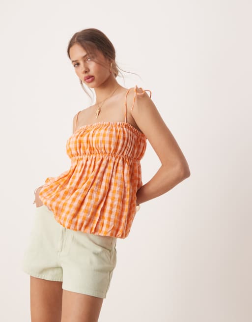 Miss Selfridge shorts in matcha wash, 2 of 5
