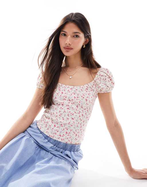 Miss Selfridge – Småmönstrad, ribbad topp i milkmaid-modell