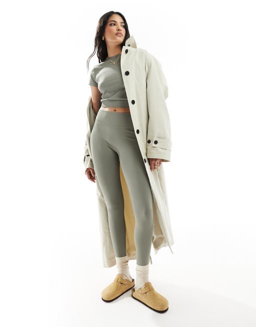 Miss Selfridge - Sømløse og kakifarvede leggings - Del af sæt