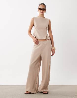 Soft Neutral 1