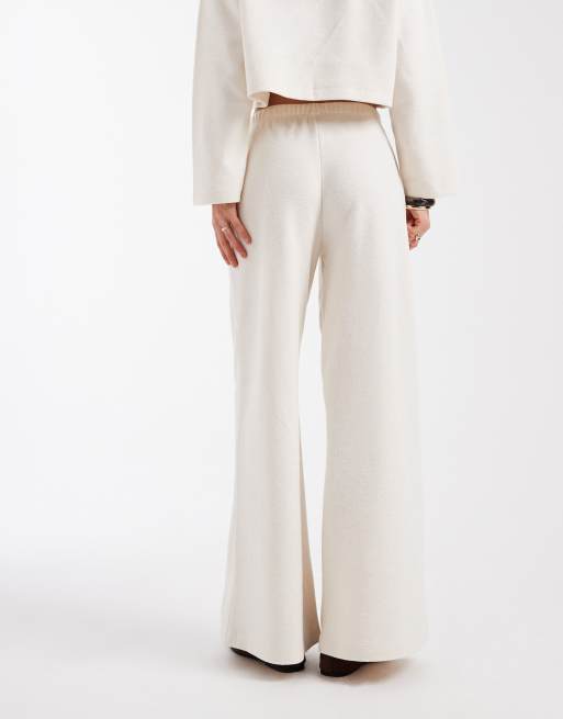 Miss Selfridge soft rib wide leg trouser co-ord in cream, 4 of 5