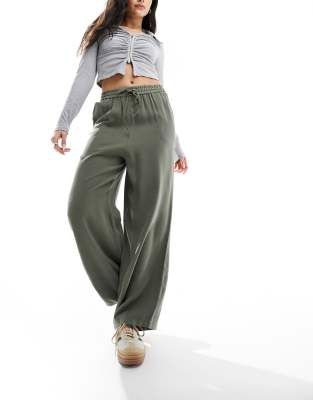 soft touch pull on wide leg pants in khaki-Green