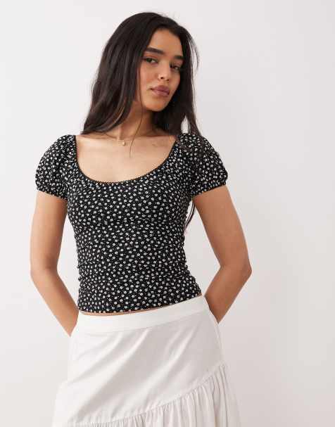 Miss Selfridge - Sort milkmaid-top med småblomstret print - view 1