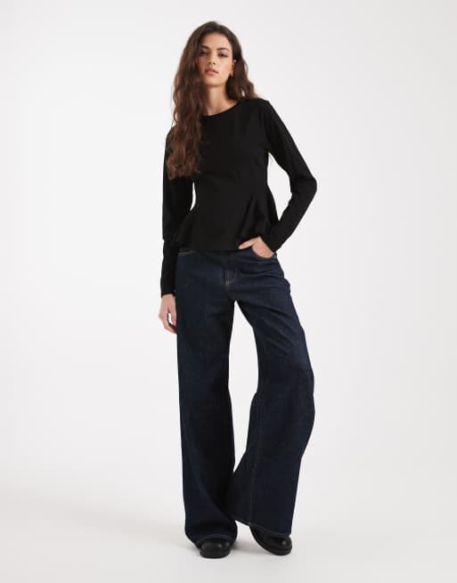 Miss Selfridge - Sort peplum-t-shirt med lange ærmer, 2 af 4